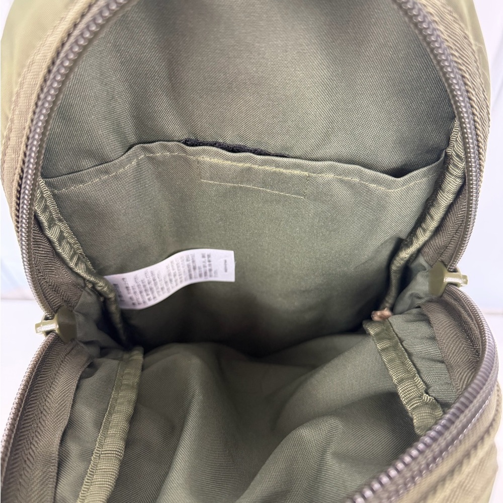 Chronicle Olive Green Sling Bag Crossbody Bag - Picture 4 of 7